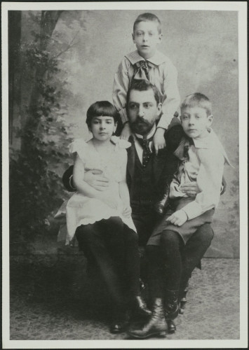 Elemér Vay, brat Dorine majke, s nećacima Marcusom, Elemérom i Dorom
